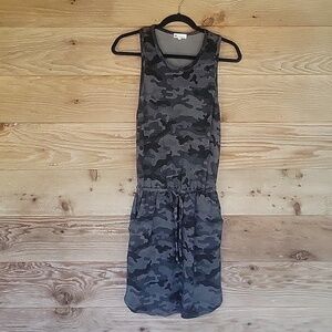 Sundry by Evereve Black Camo Racerback Dress Size 1 (Small)